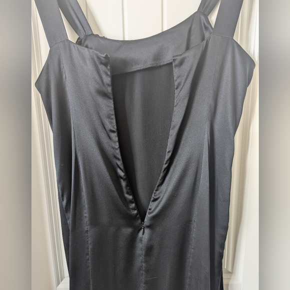 Black Silk Charmeuse Sleeveless Ruffle Hem Dress, Midi Length Size 8 - Picture 4 of 9